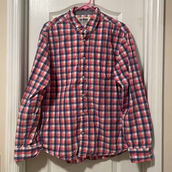 Men’s Button Down Shirt - Picture 1 of 8